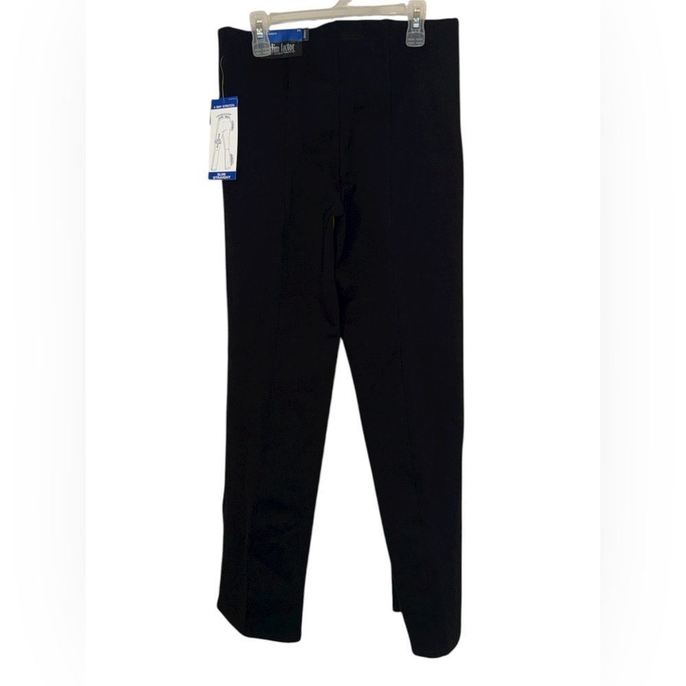 Slim-Factor by Investments Black 4-Way Stretch Slim Straight Short Pants Size S